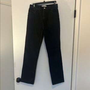 Abercrombie Women’s Ultra High Rise 90s Straight Jean